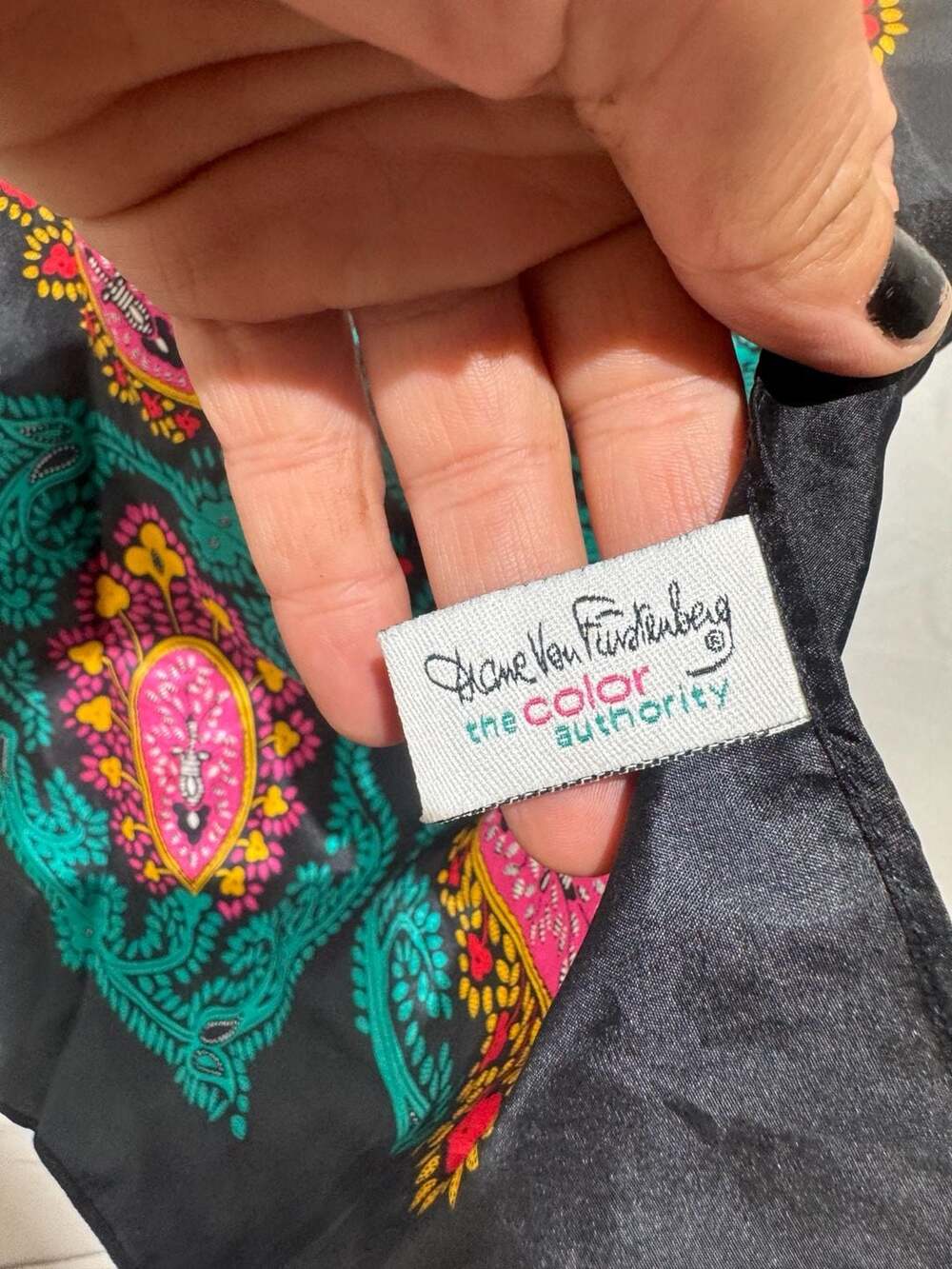 Diane Von Furstenberg Vintage Paisley Scarf Womens Black Teal Plaid Silk Neck Wr - Picture 3 of 5